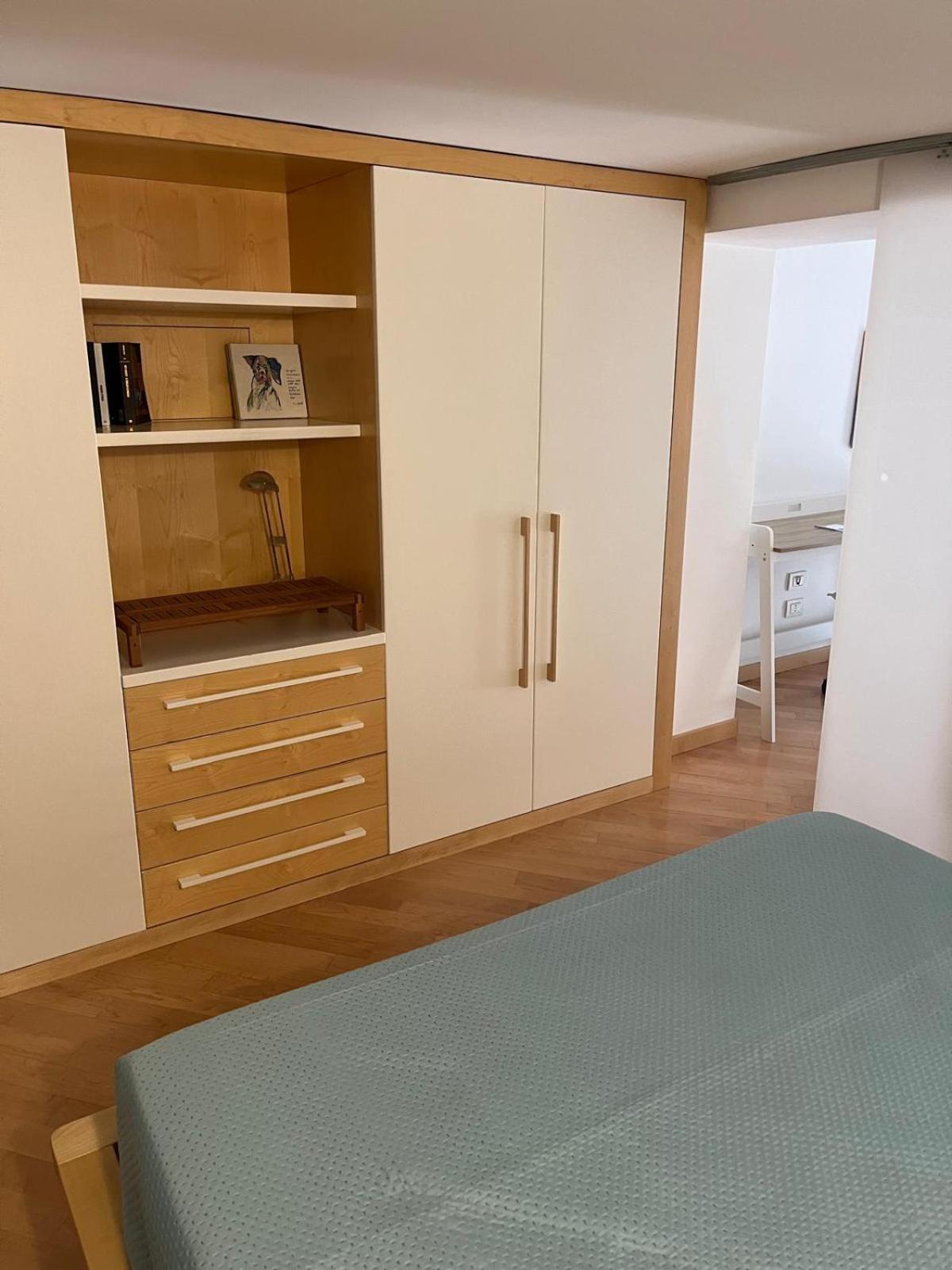 Napolina House - Chiaia Apartment *
